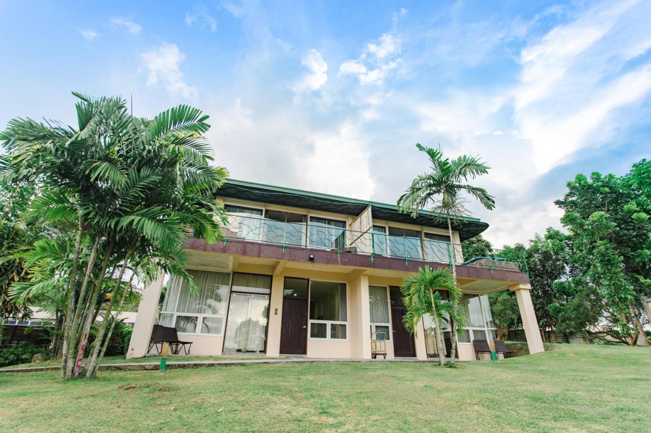 Hotel The Park - Silang Exterior foto
